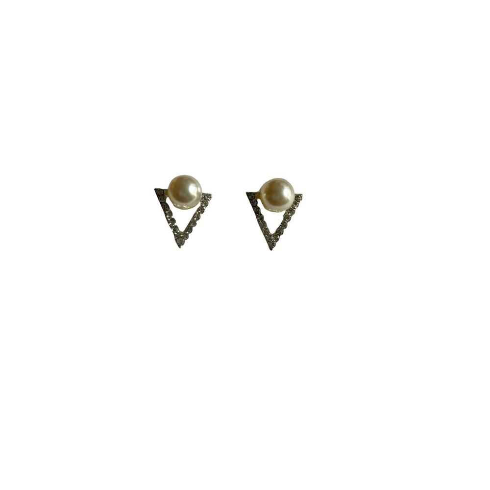 Geometric‎ Pearl Triangle Earrings